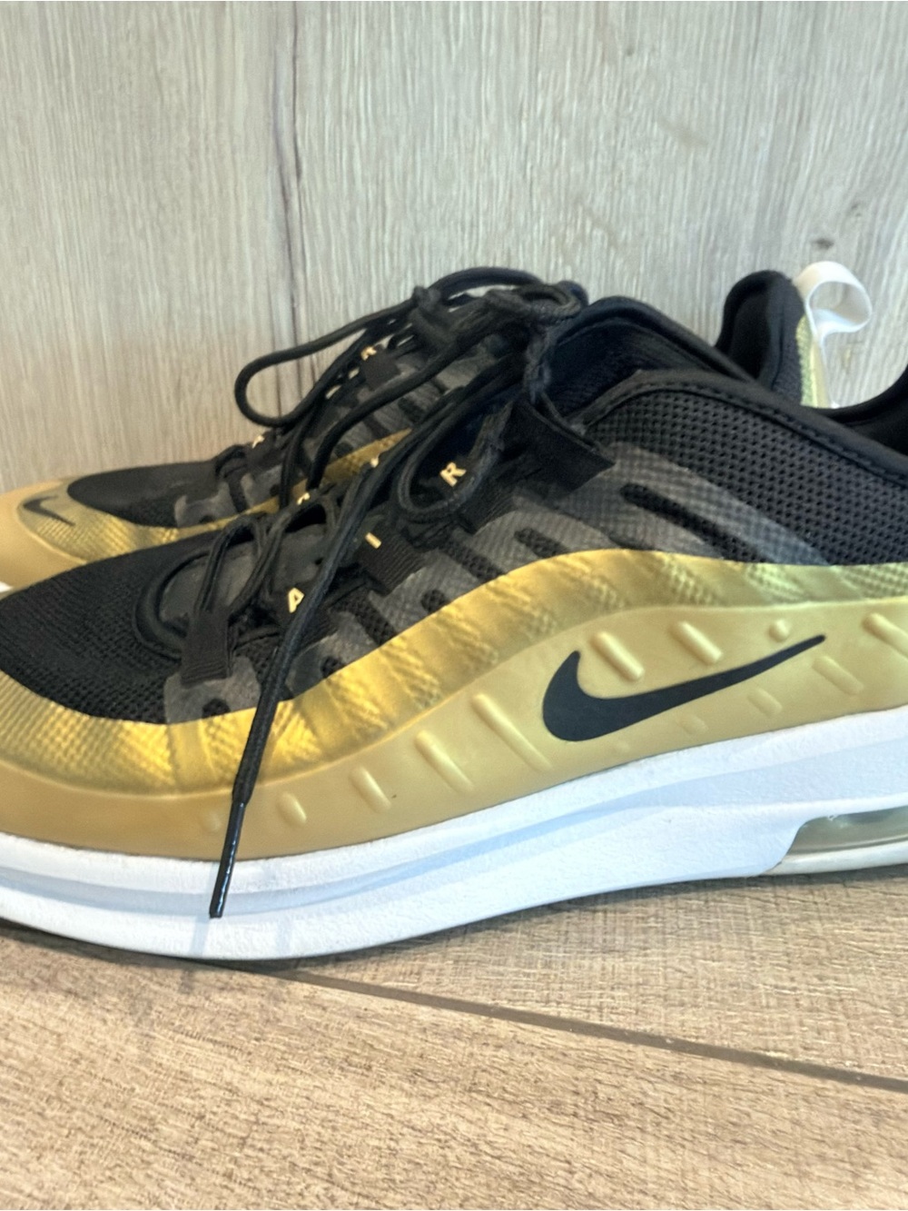 Nike Black and Gold Low-Top Athletic Sneakers